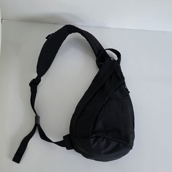 VICTORINOX SLING BAG! ๐๐๐ - Picture 16 of 16